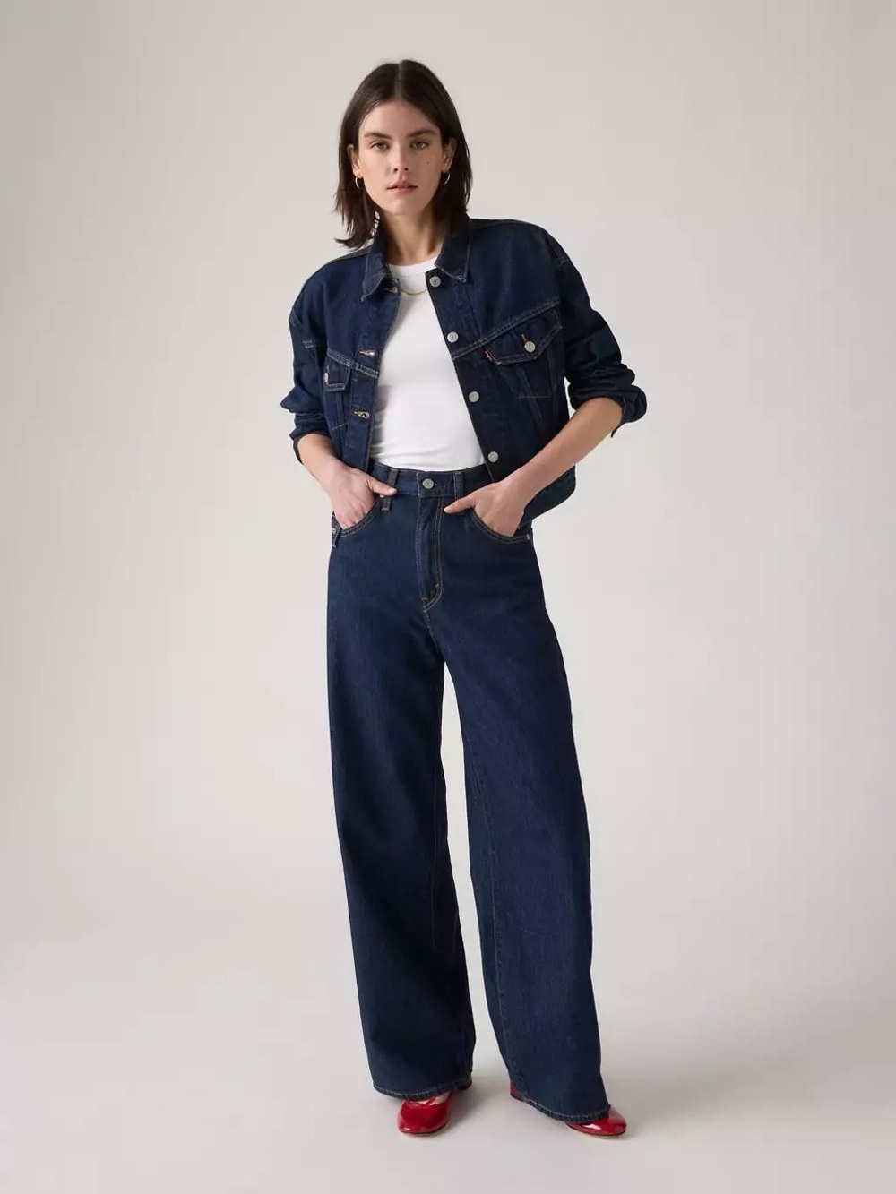 Levi’s Cinch Baggy Lightweight Jeans in Reign of the Rinse Dark Wash Size 25